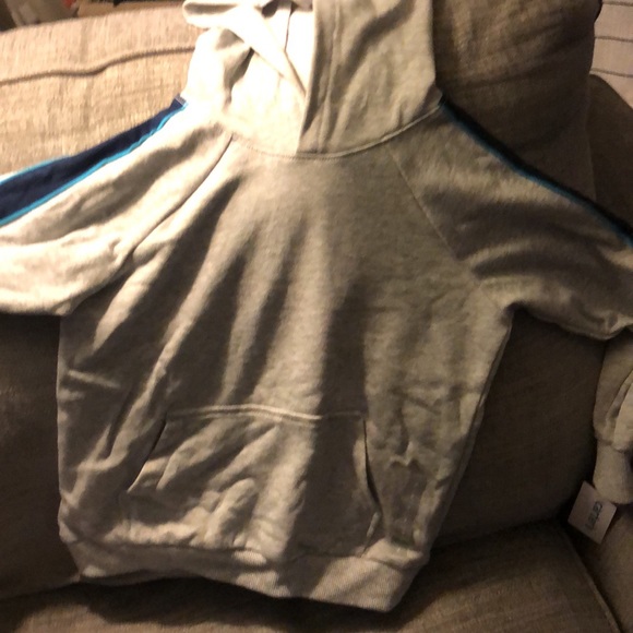 Carter's Kids sweatsuit - Picture 3 of 5